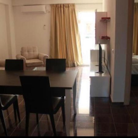 Fishta Hotel & Apartments เวลิโปเยอ ภายนอก รูปภาพ
